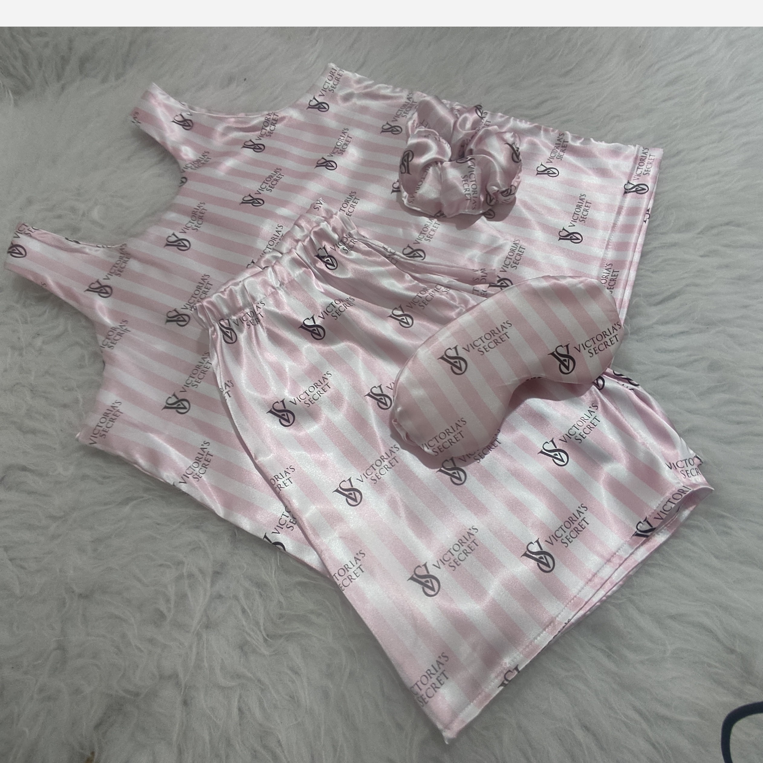 لباس خواب دخترانه ساتن تاپ و شورتک